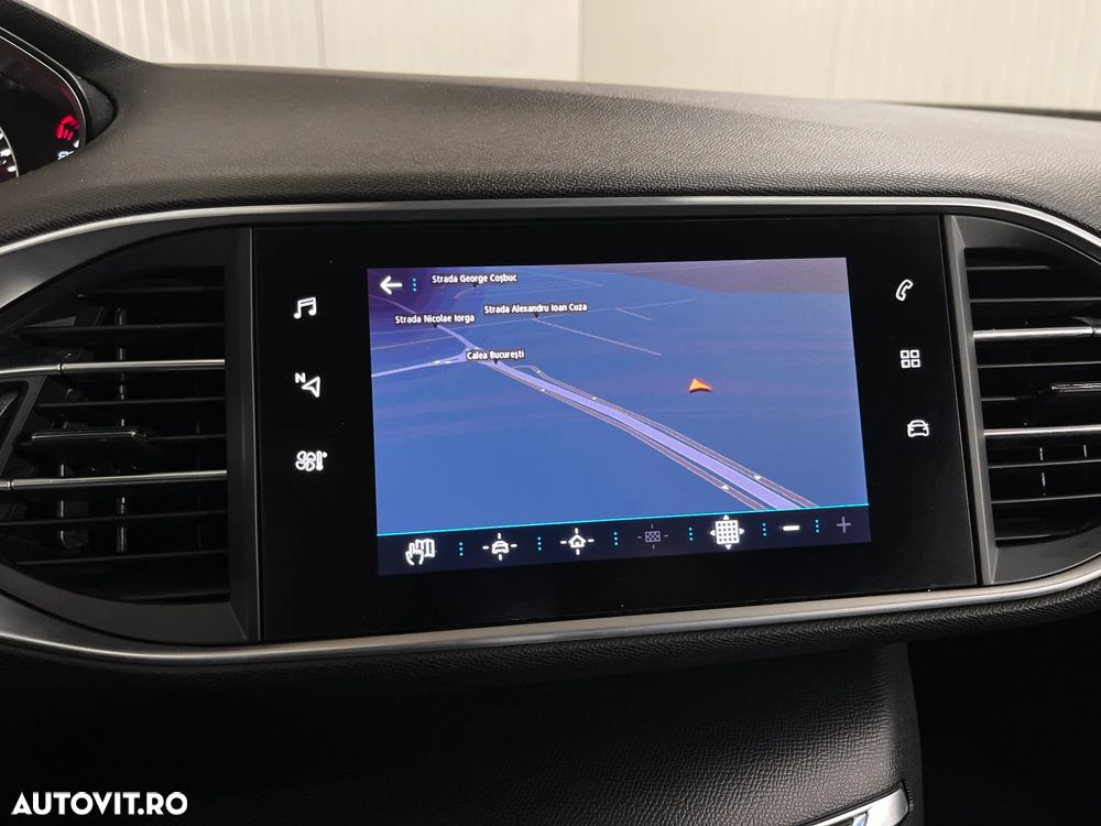 Peugeot 308 BlueHDi 130 EAT6 Stop & Start Active Business-Paket - 14
