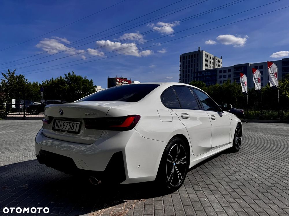 BMW Seria 3 318i M Sport - 4