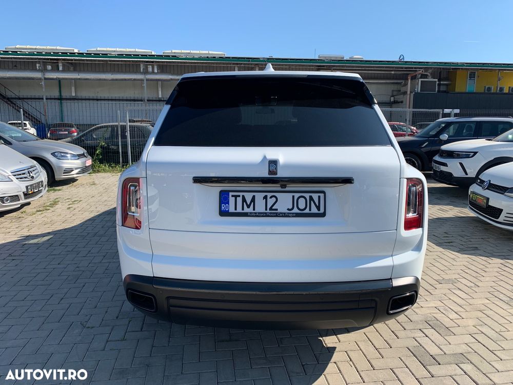 Rolls-Royce Cullinan - 4