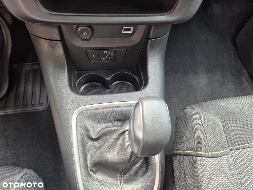 Citroën C3 Pure Tech 110 S&S EAT6 SHINE - 20