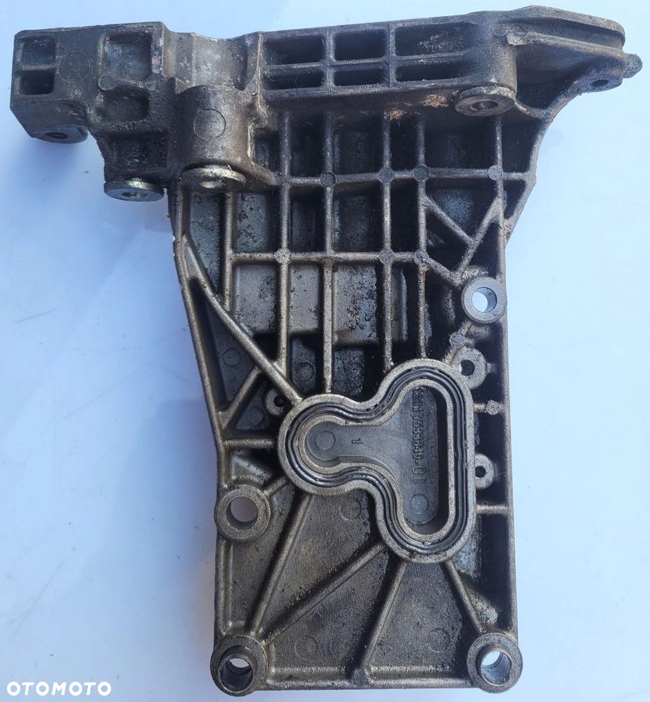 ŁAPA WSPORNIK SILNIKA ALTERNATORA BMW E60 E61 E63 E64 7533840 - 3