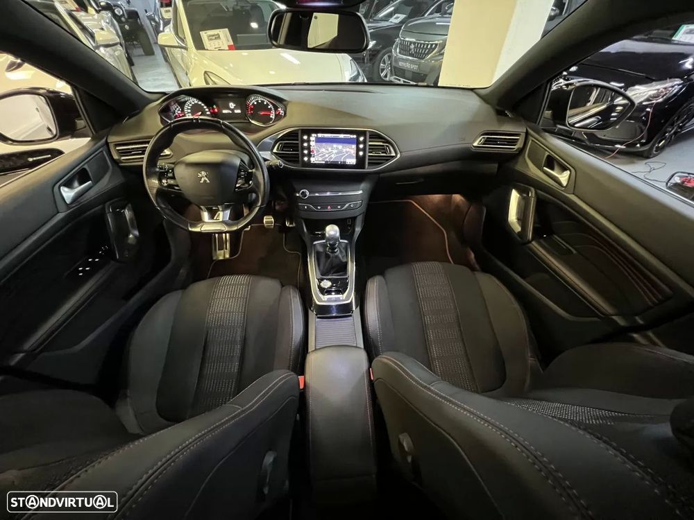 Peugeot 308 1.2 PureTech GT Line - 10