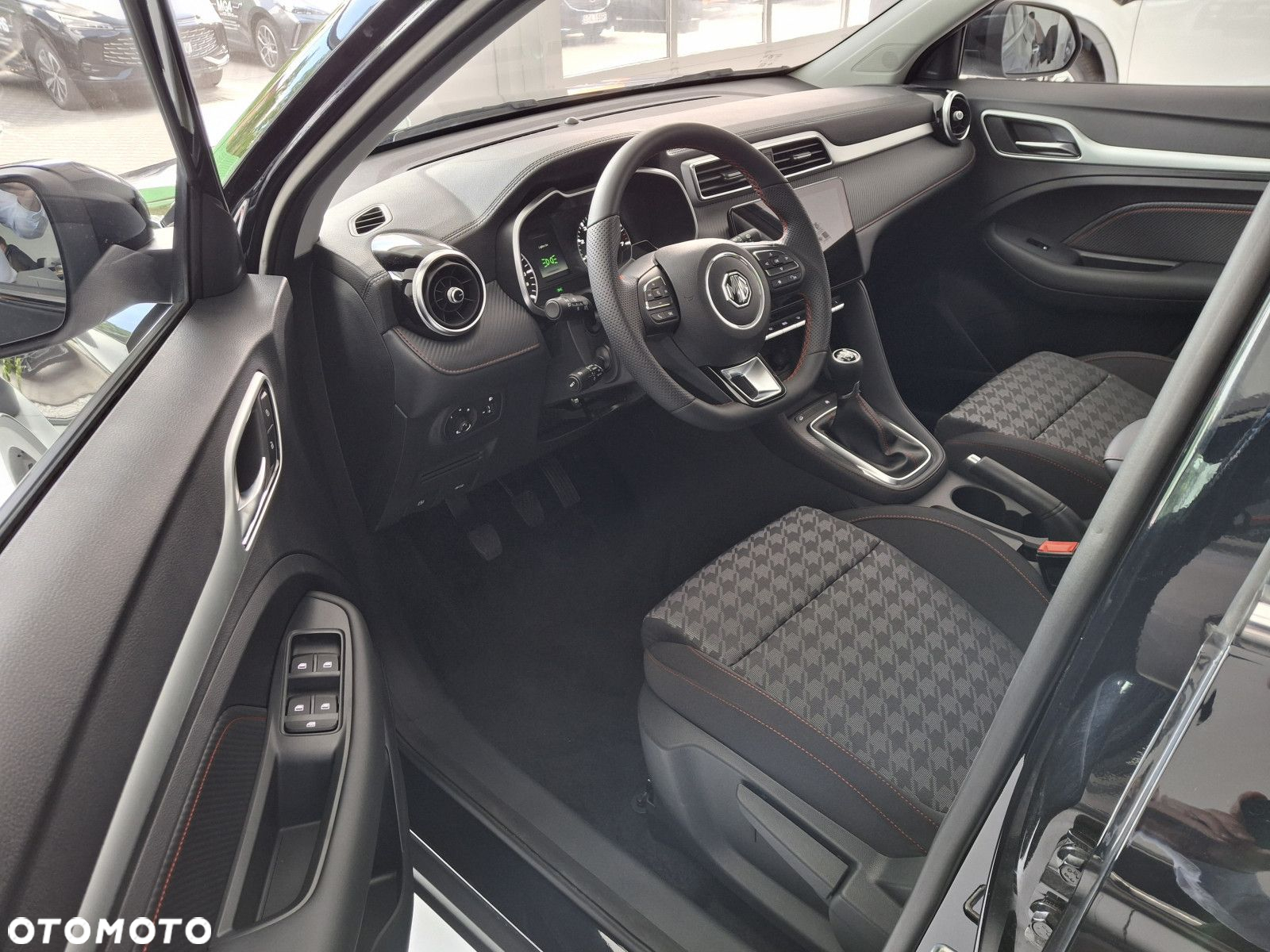 MG ZS 1.5 VTi-Tech Excite - 11