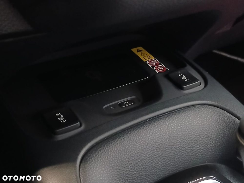 Toyota Corolla 1.8 Hybrid Style - 25