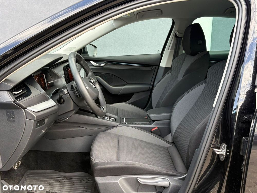Skoda Octavia 1.5 TSI mHEV Selection DSG - 11
