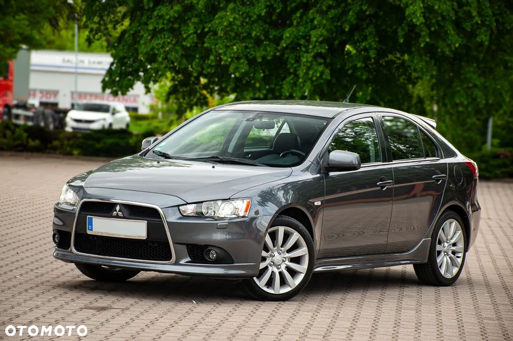 Mitsubishi Lancer 1.8 CVT Intense - 27