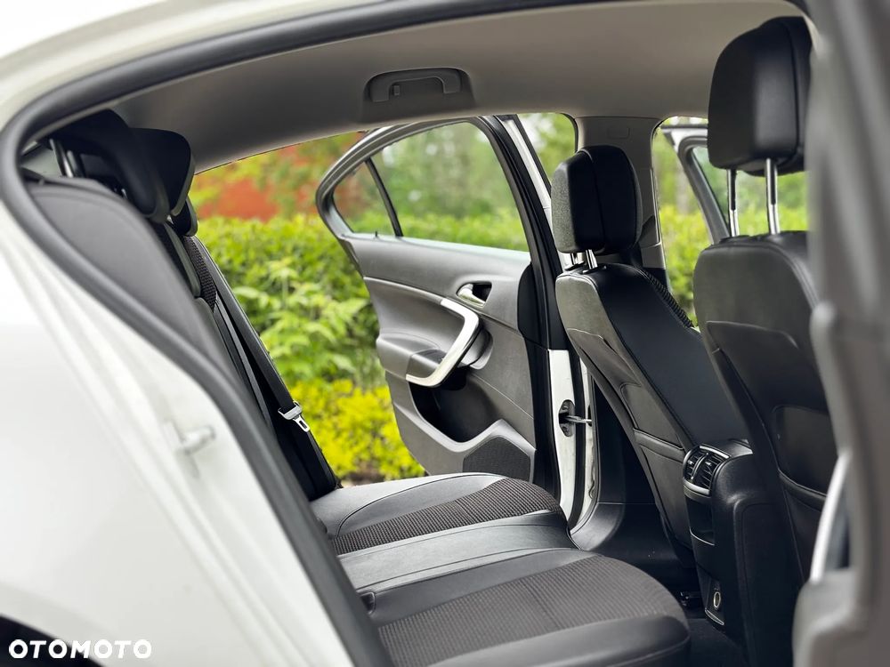 Opel Insignia - 18