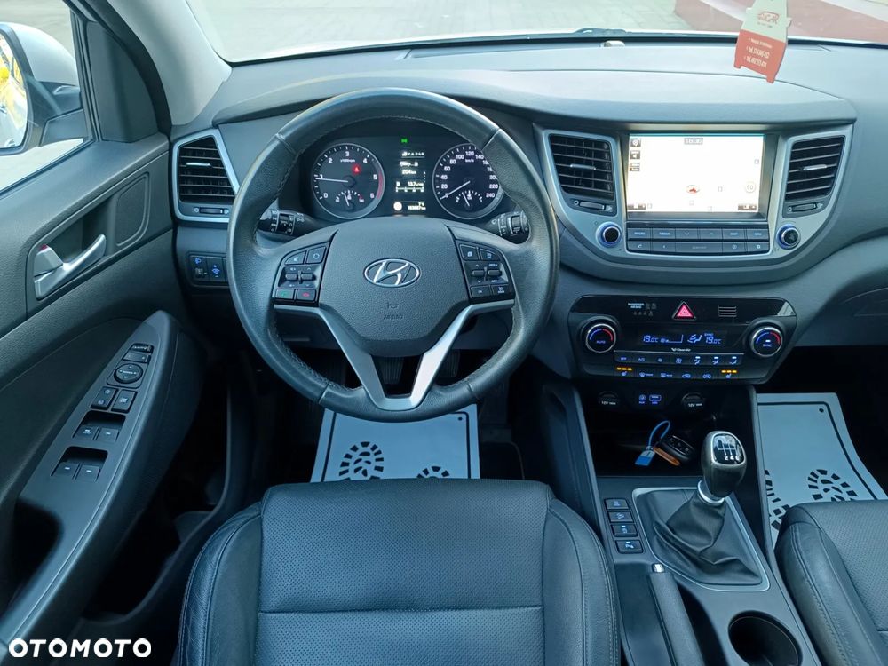 Hyundai Tucson 1.7 CRDI BlueDrive GO 2WD - 29