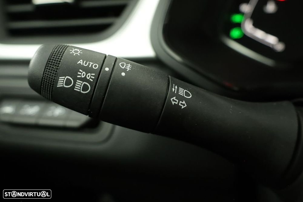 Renault Captur 1.0 TCe Techno Bi-Fuel - 17