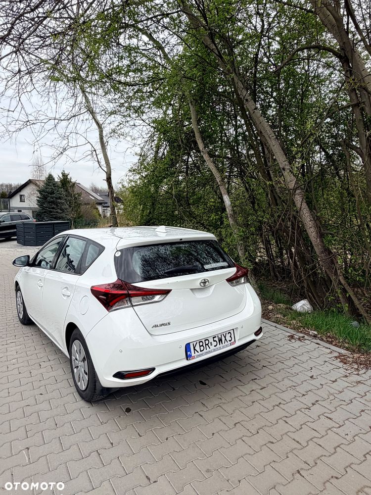 Toyota Auris 1.33 VVT-i Active - 2