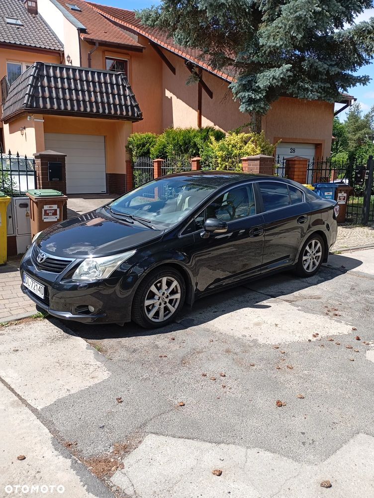 Toyota Avensis 1.8 Premium EU5 - 1