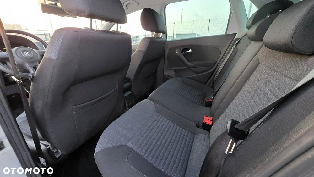 Volkswagen Polo - 15