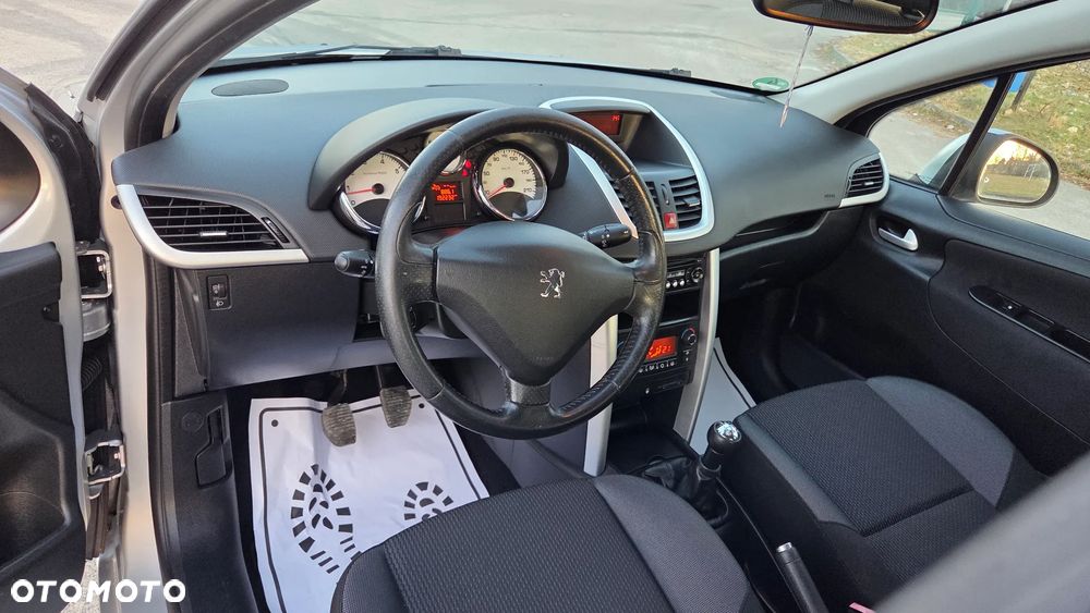 Peugeot 207 95 VTi Urban Style - 8