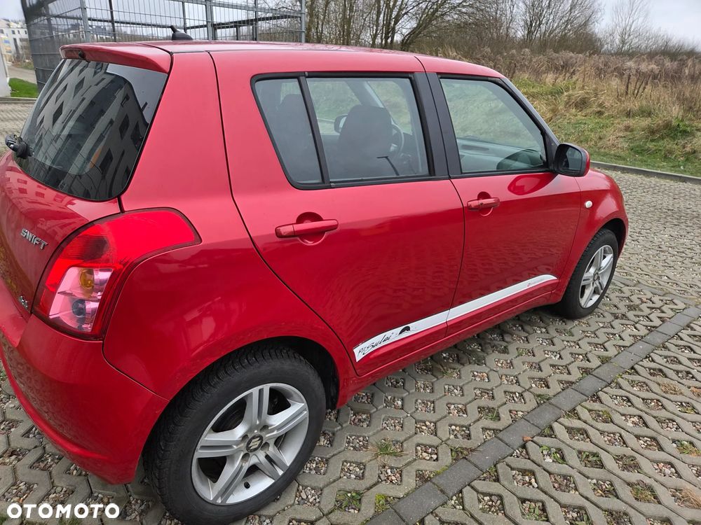 Suzuki Swift 1.3 GS / Premium 4WD - 3