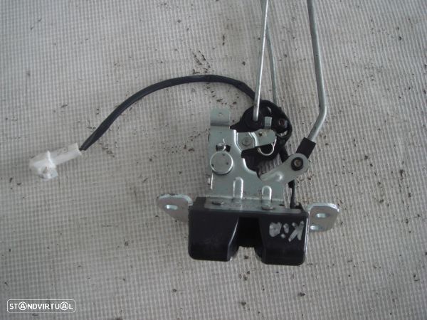 Fecho Da Tampa Da Mala Kia Rio Ii (Jb) - 3