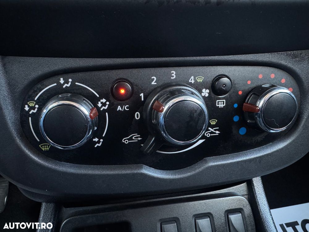 Dacia Duster 1.6 16V 105 4x2 Laureate - 14