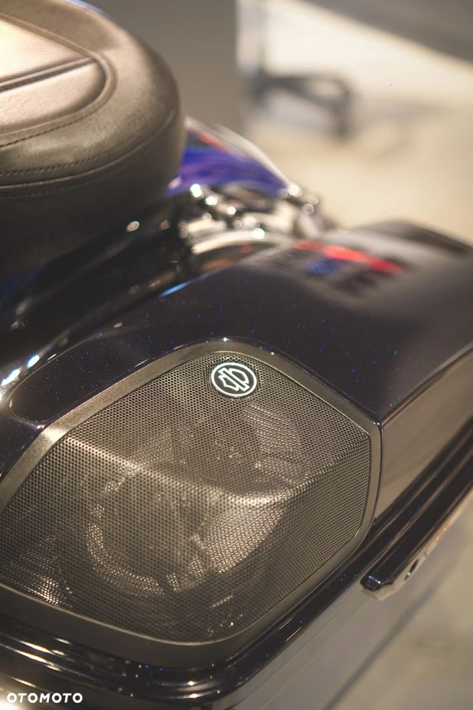 Harley-Davidson Touring Road Glide - 10