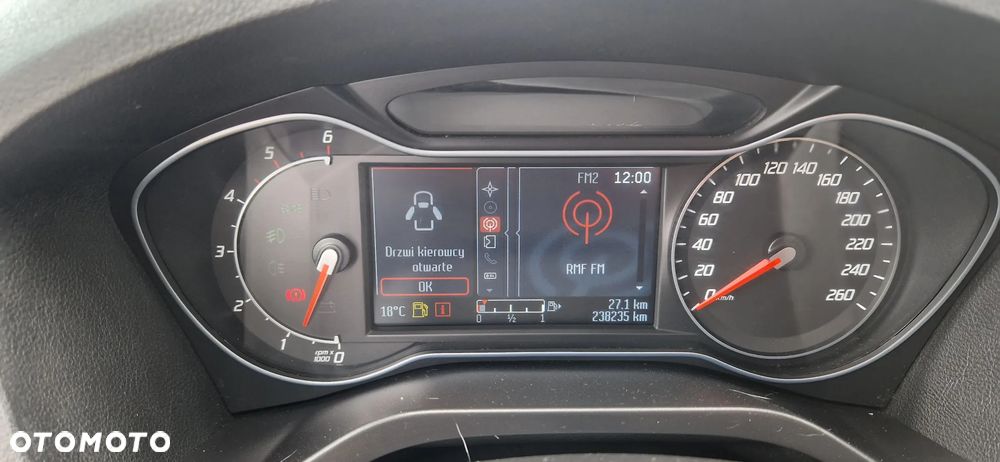 Ford S-Max 2.0 TDCi DPF Titanium X - 24