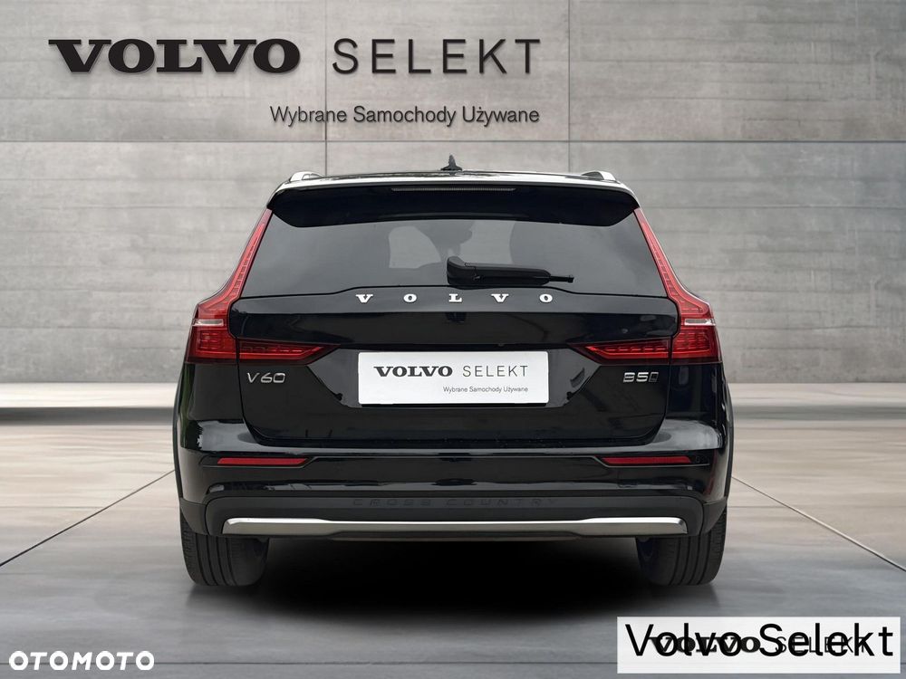 Volvo V60 Cross Country - 6