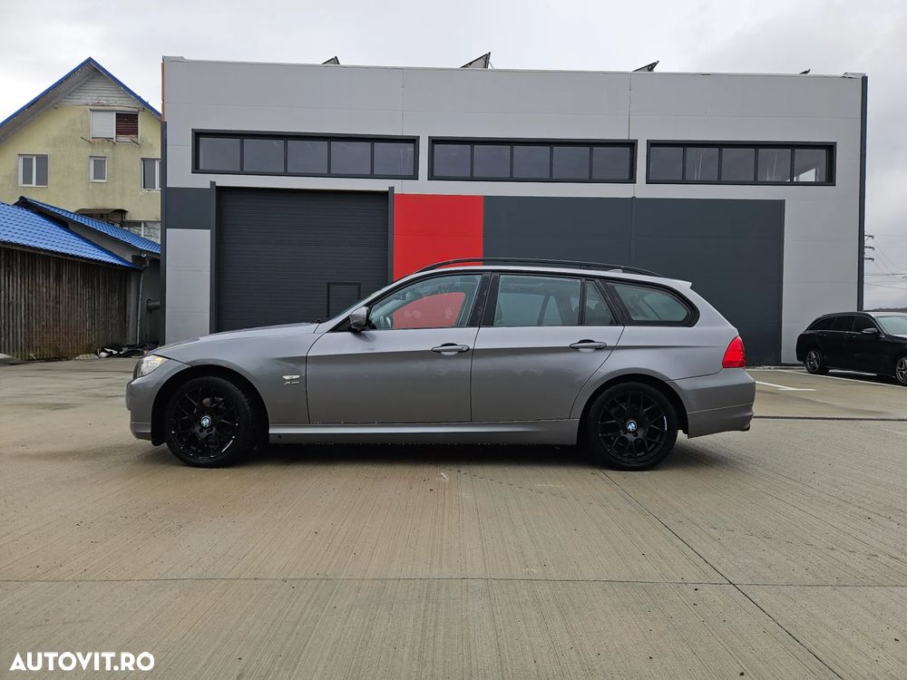 BMW Seria 3 320d xDrive - 2