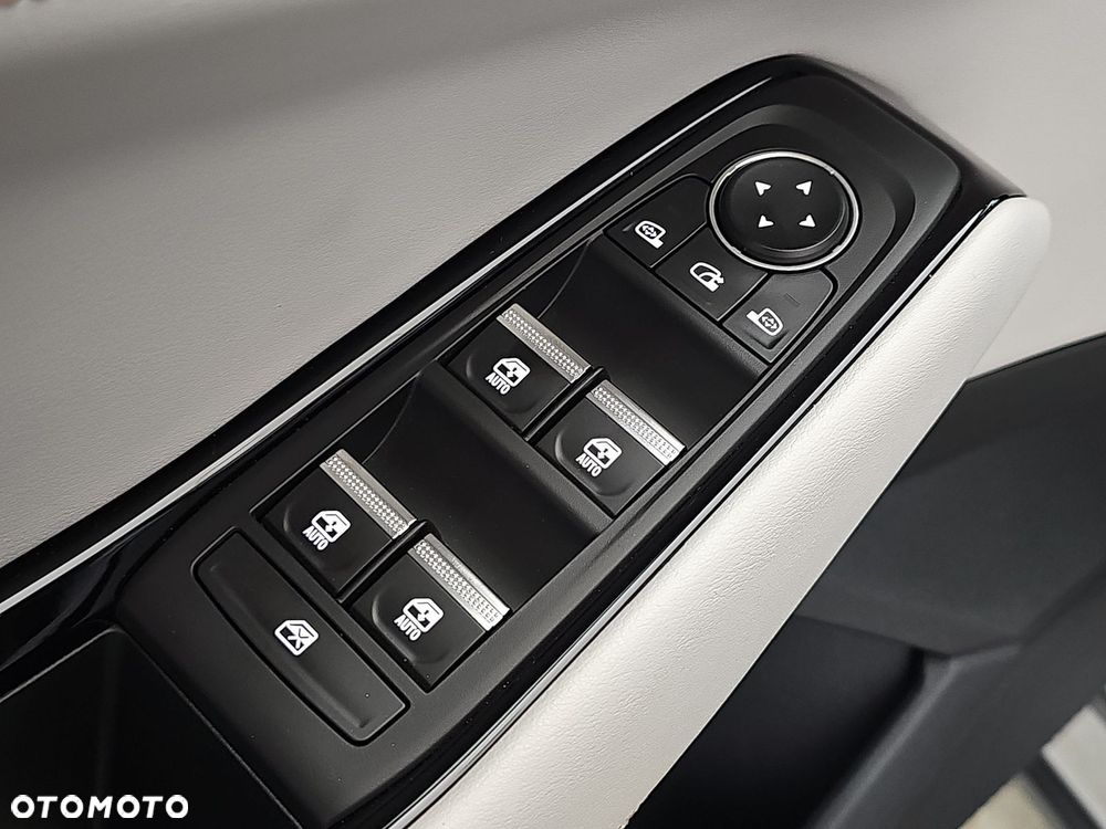 Renault Espace 1.2 E-Tech Full Hybrid 200 Iconic MMT 5os - 13