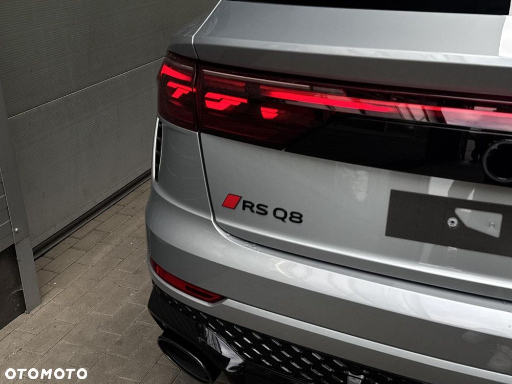 Audi RS Q8 - 19