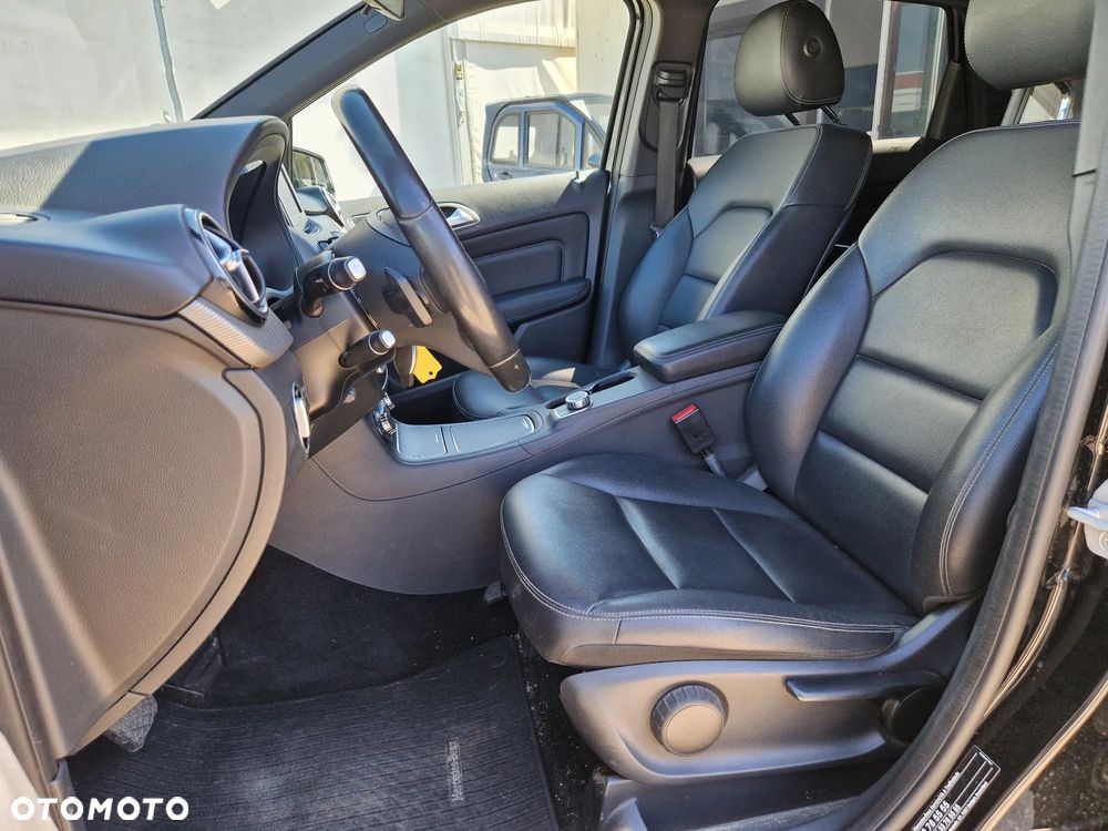 Mercedes-Benz Klasa B 200 d 7G-DCT Edition - 25