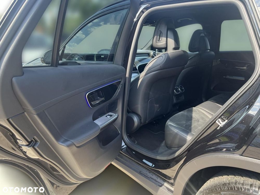 Mercedes-Benz GLC - 14