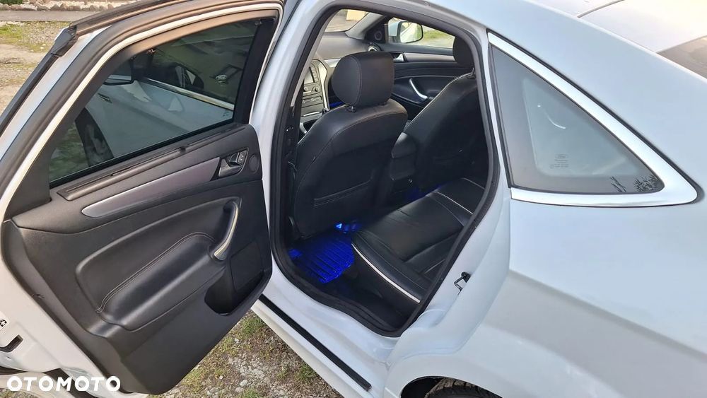 Ford Mondeo 2.0 TDCi Titanium - 20