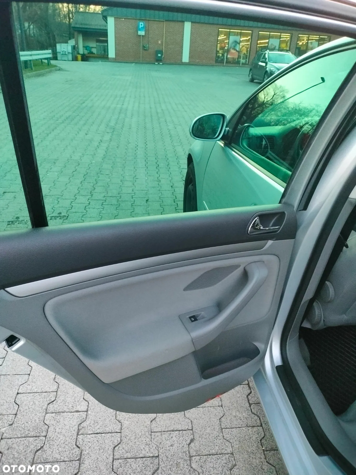 Volkswagen Golf V 1.6 Sportline - 23