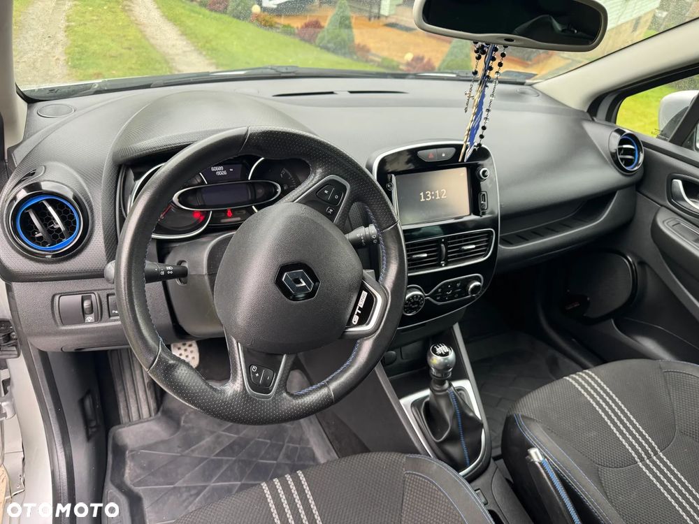 Renault Clio - 16