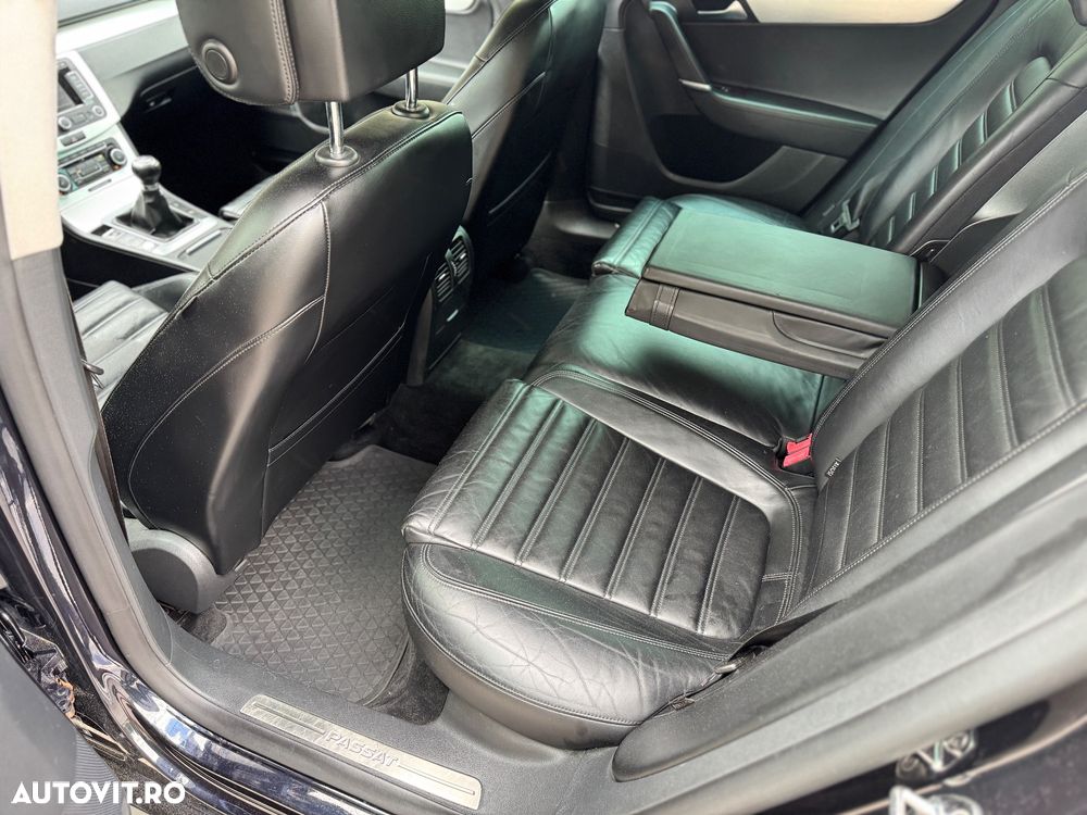 Volkswagen Passat 2.0 TDI DPF Highline - 8