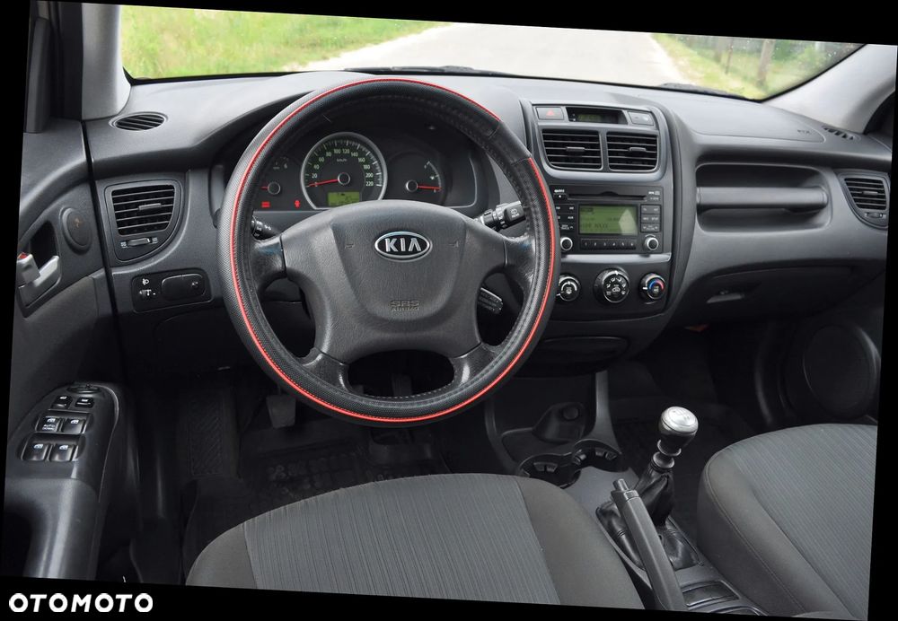 Kia Sportage 2.0 d Freedom 2WD - 17