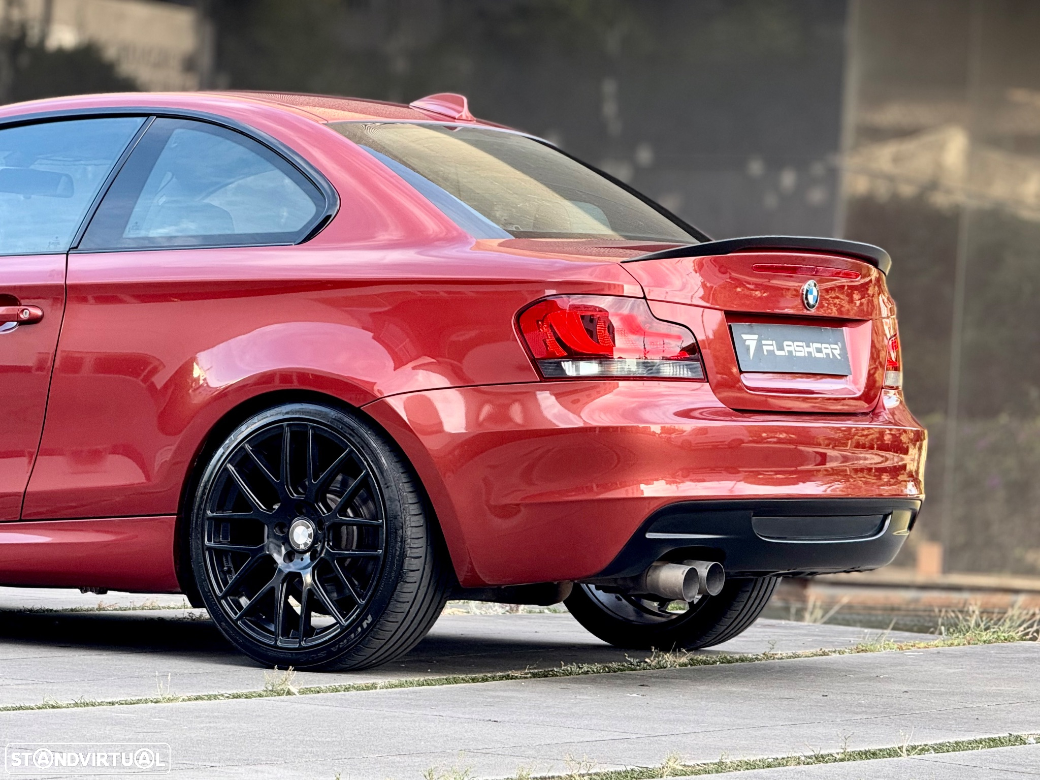 BMW 123 d Coupe Limited Edition Lifestyle c/ M Sport Pack - 13