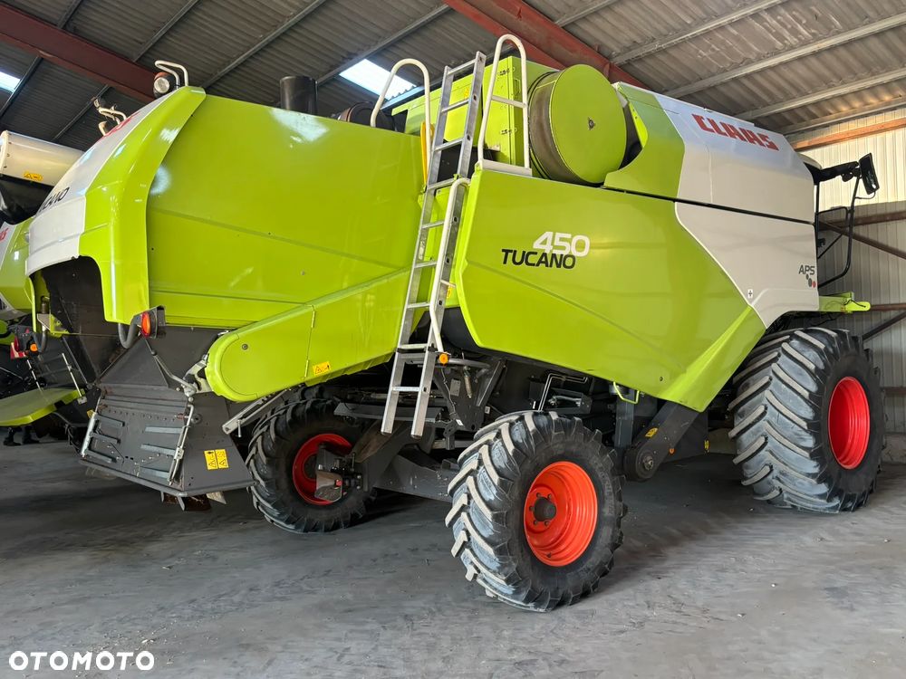 Claas Tucano 450 - 1