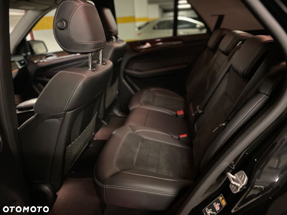 Mercedes-Benz ML 350 BlueTec 4-Matic - 7