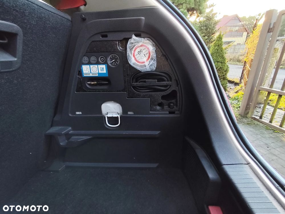 Opel Corsa ver-1-6t-gsi - 16