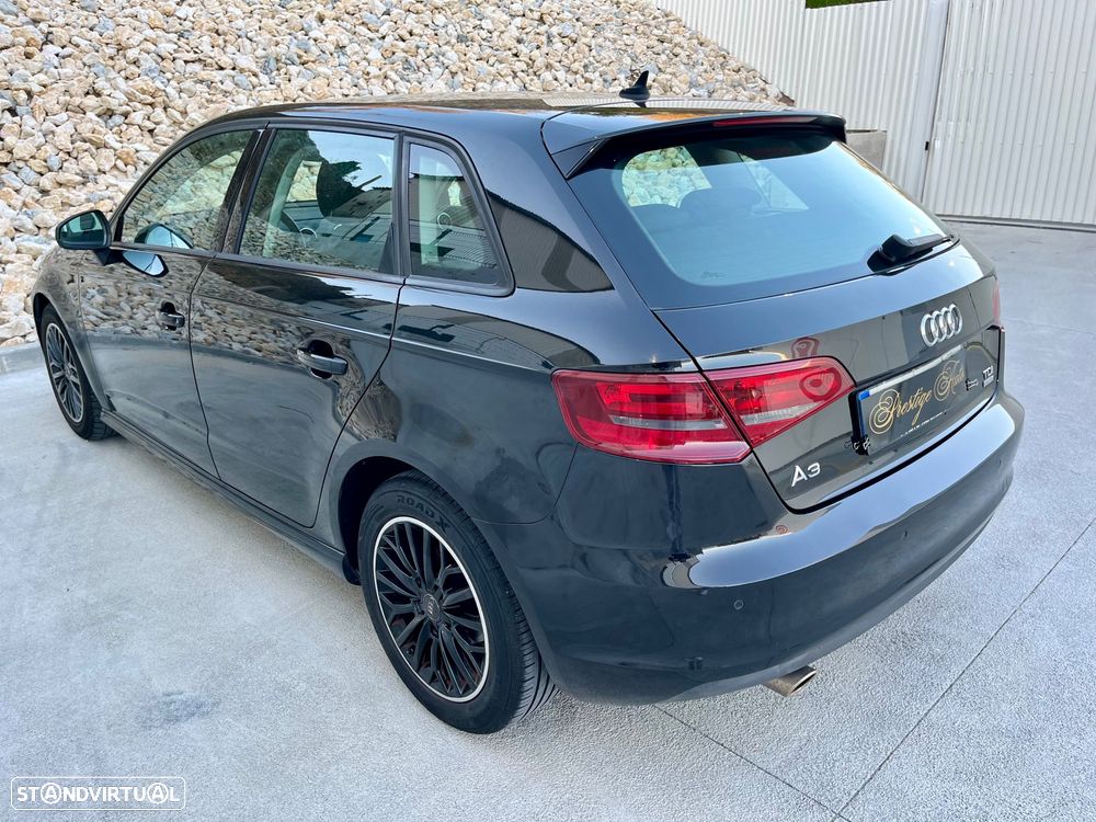 Audi A3 Sportback 1.6 TDI Attraction Ultra - 17
