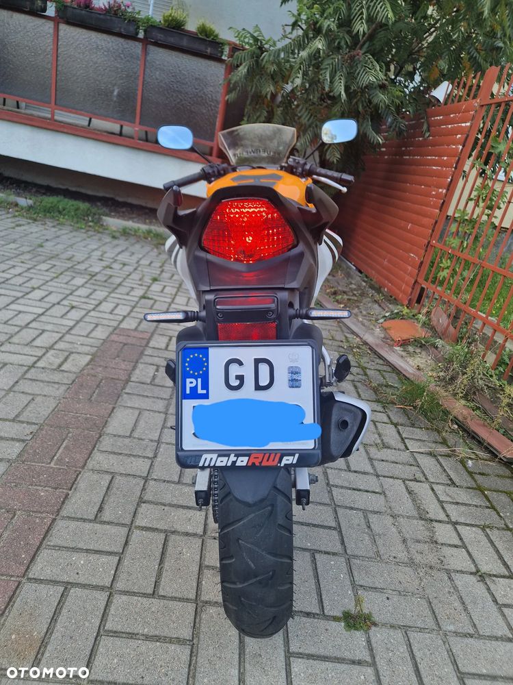 Honda CBR - 5