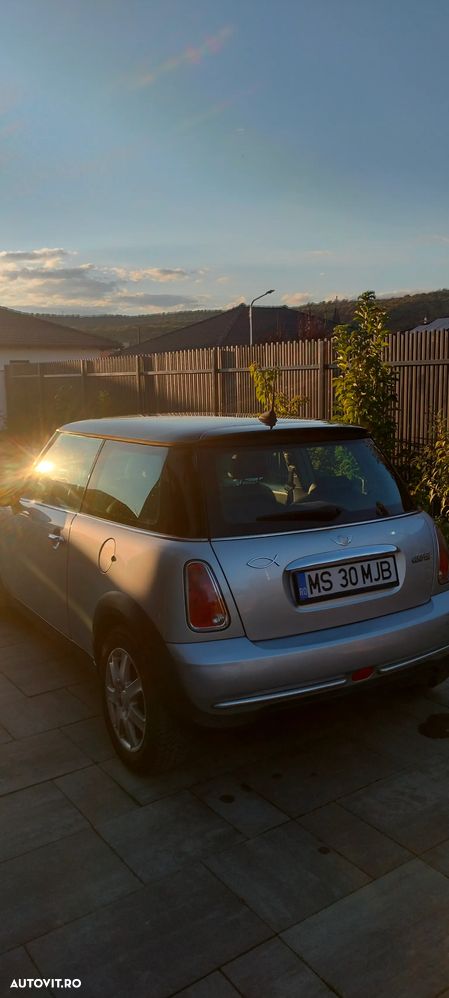 Mini Cooper Standard - 3