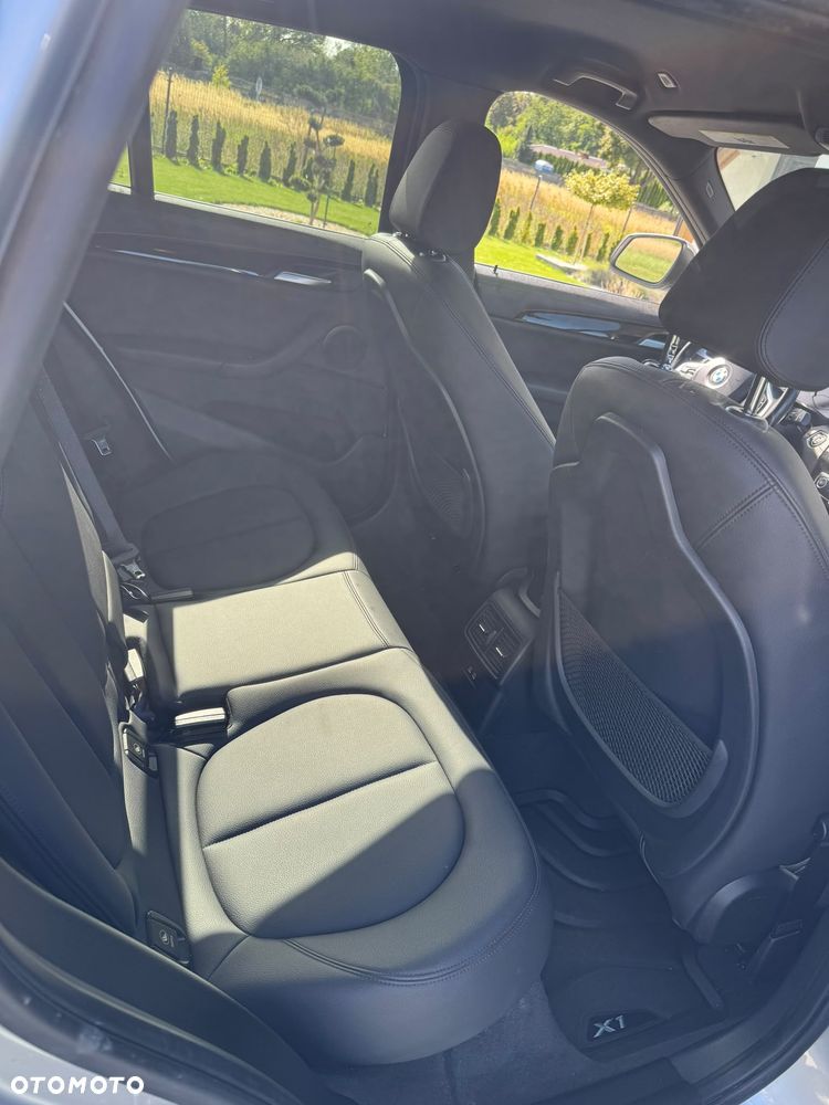 BMW X1 - 16