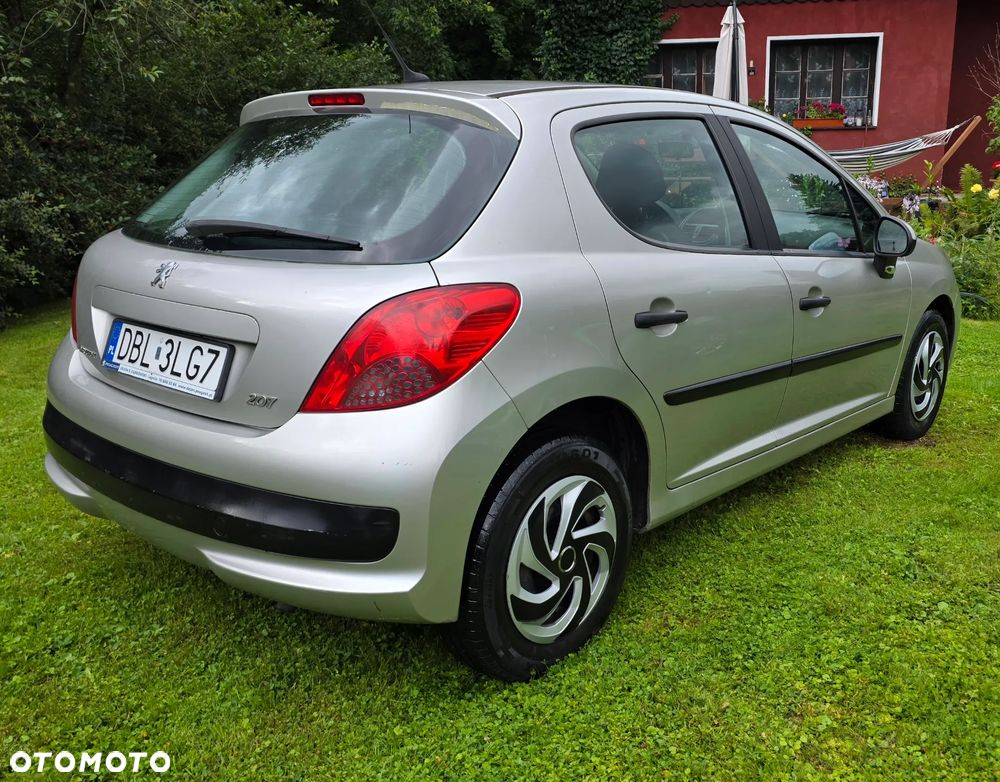 Peugeot 207 - 4