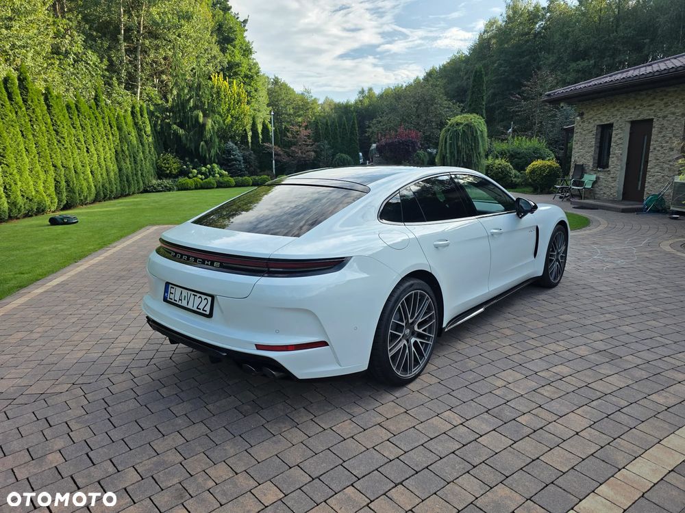 Porsche Panamera 4S E-Hybrid PHEV - 4