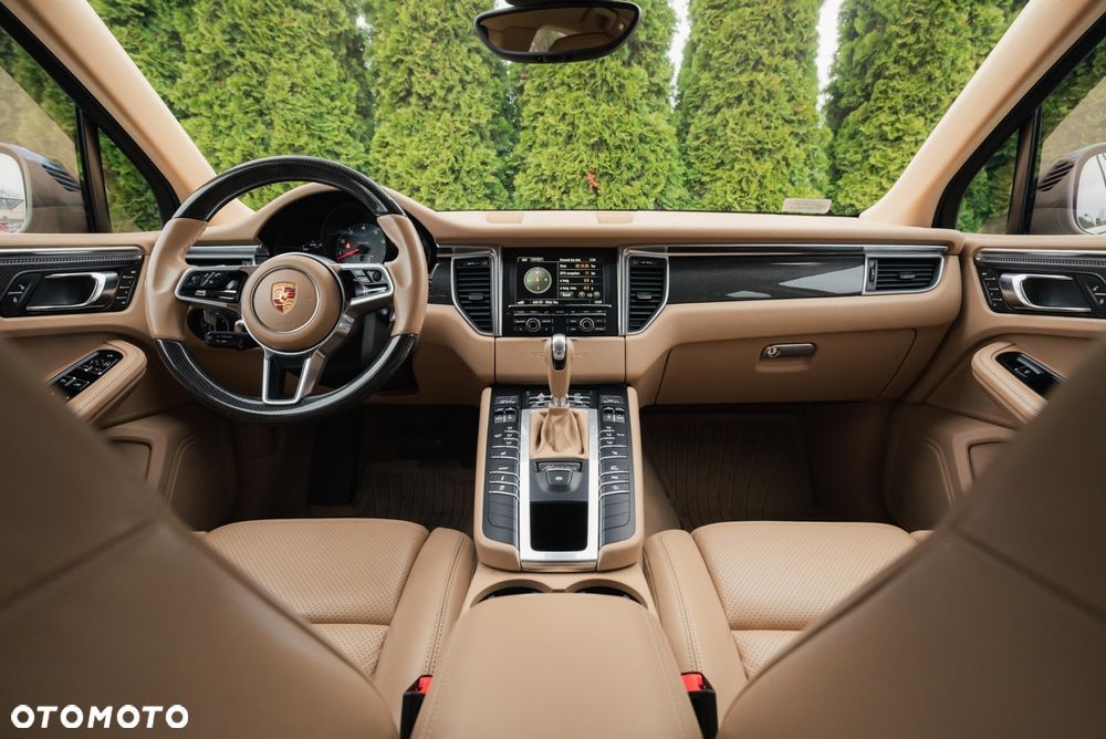 Porsche Macan - 10