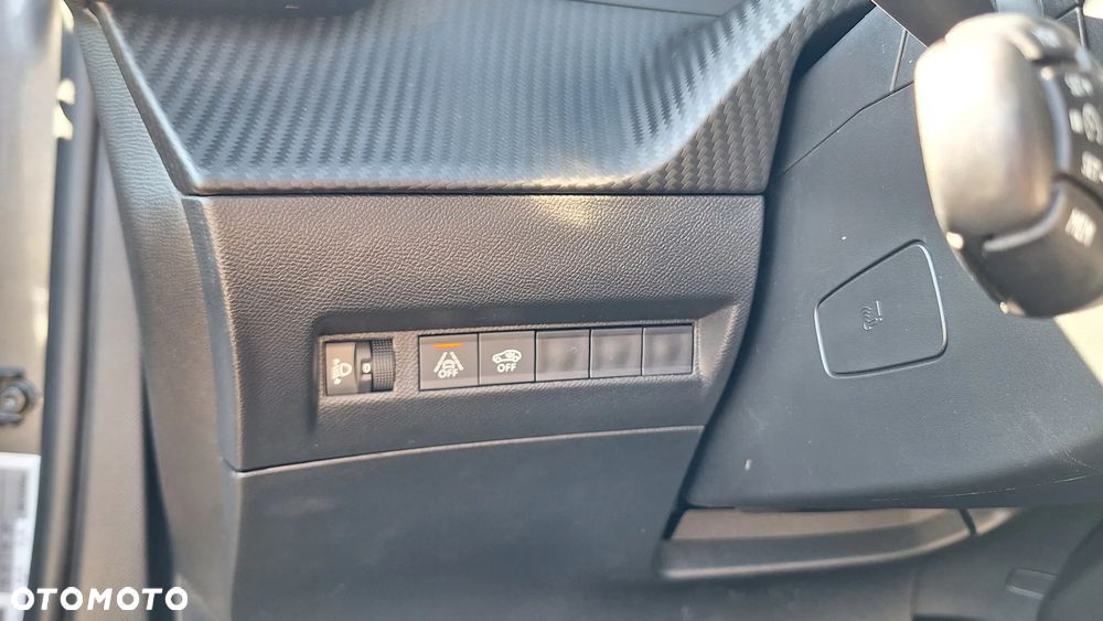 Peugeot 2008 1.2 PureTech Allure S&S EAT8 - 11