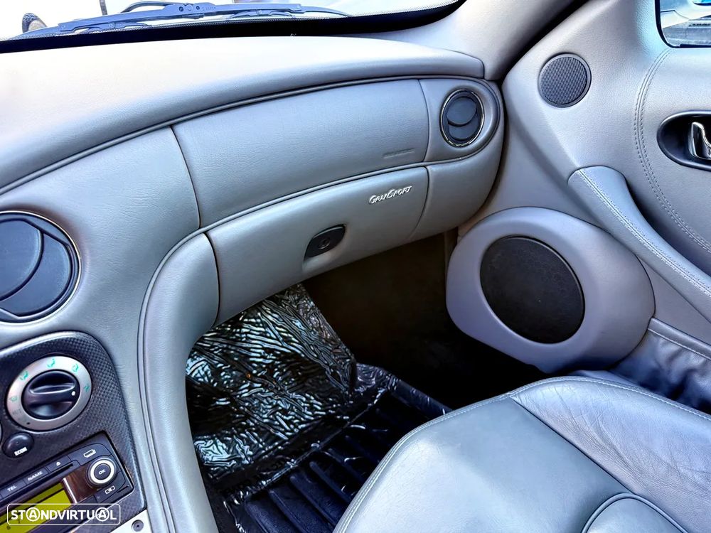 Maserati Gransport 4.2 V8 - 16