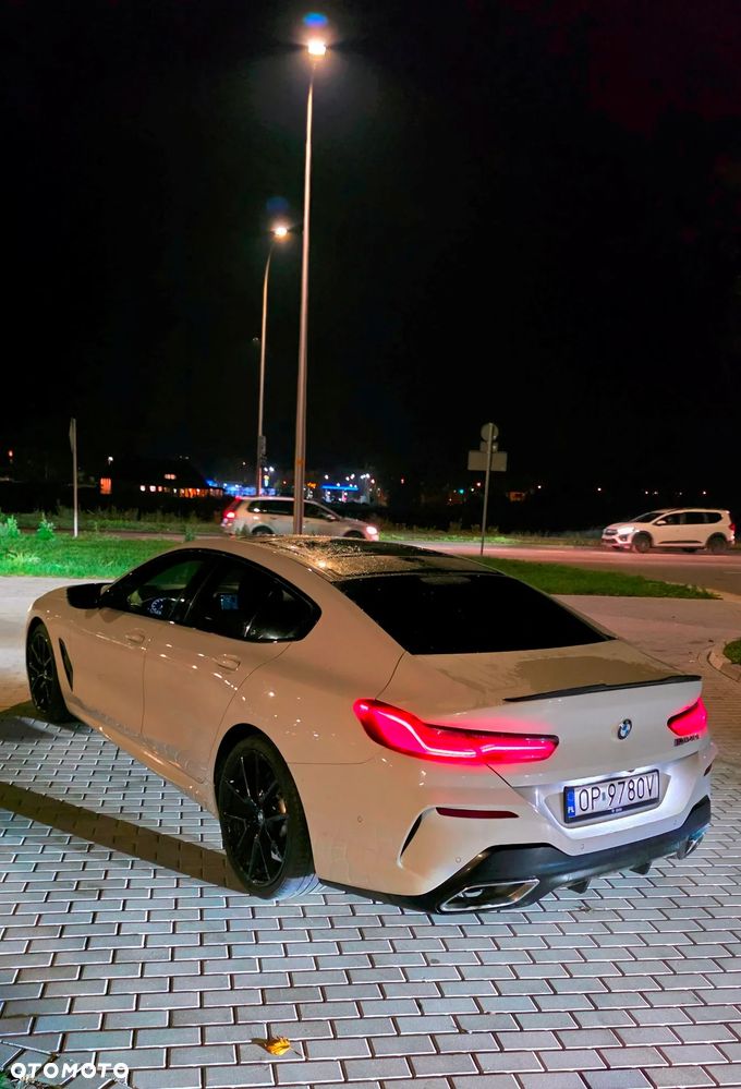 BMW Seria 8 840i - 23