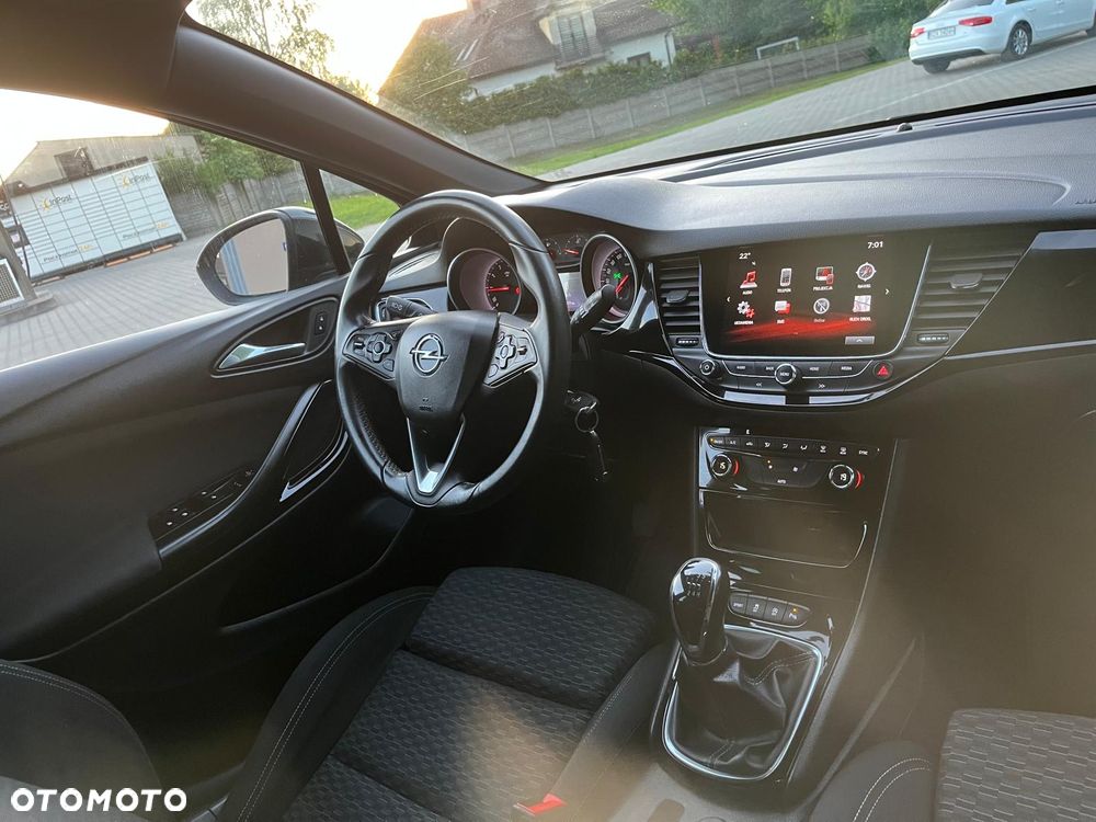 Opel Astra 1.6 T Dynamic S&S - 8