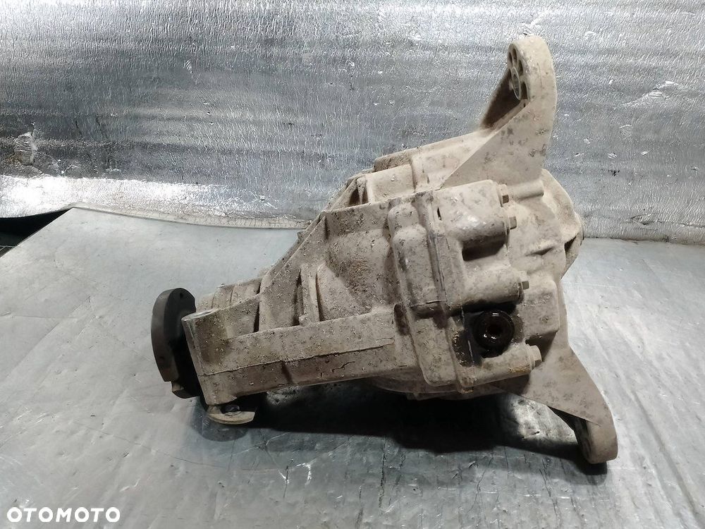 DYFERENCJAŁ TYŁ MERCEDES-BENZ ML W163 4460310012 4460310013 2.7 CDTI - 2