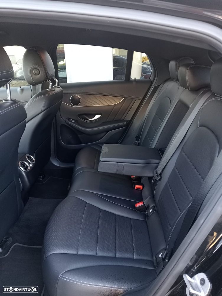 Mercedes-Benz GLC 300 e Coupe 4Matic - 12